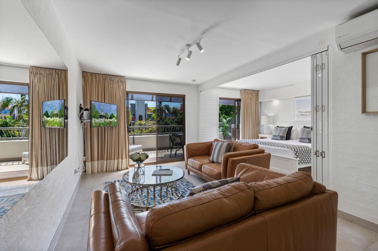 Saks On Hastings Aparthotel Noosa Heads Exterior photo