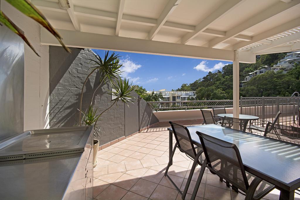 Saks On Hastings Aparthotel Noosa Heads Exterior photo