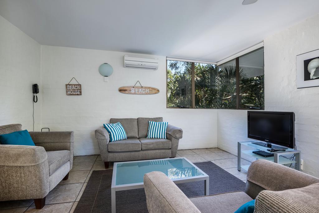 Saks On Hastings Aparthotel Noosa Heads Exterior photo