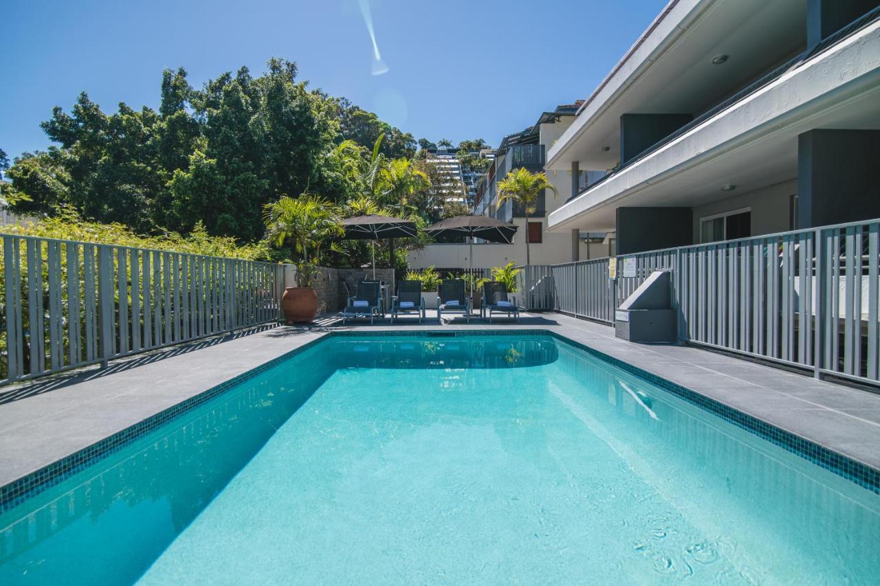 Saks On Hastings Aparthotel Noosa Heads Exterior photo