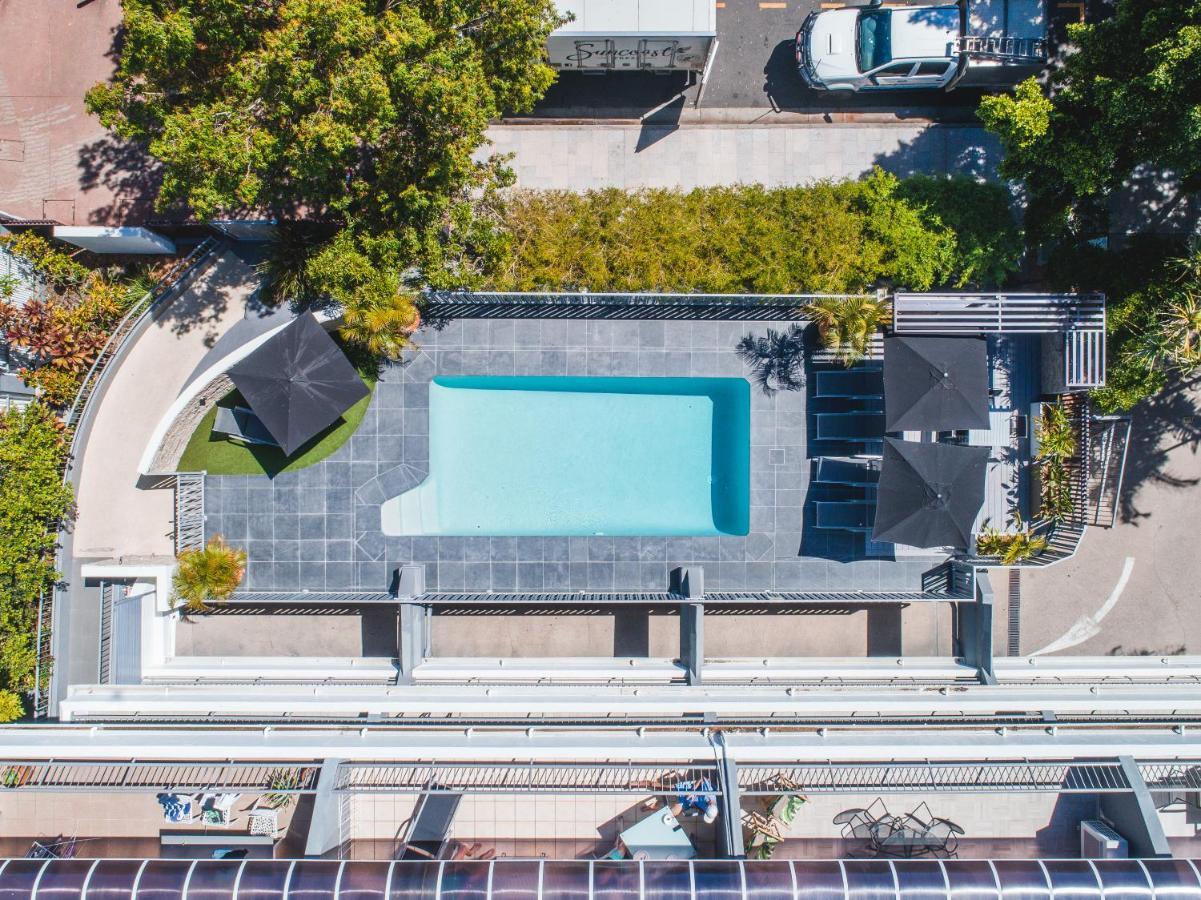 Saks On Hastings Aparthotel Noosa Heads Exterior photo